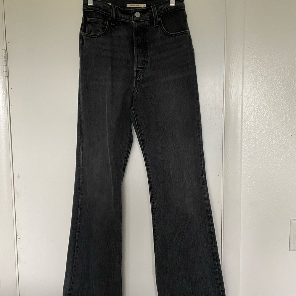 Levi’s Rib Cage Flare Black Jeans Gem